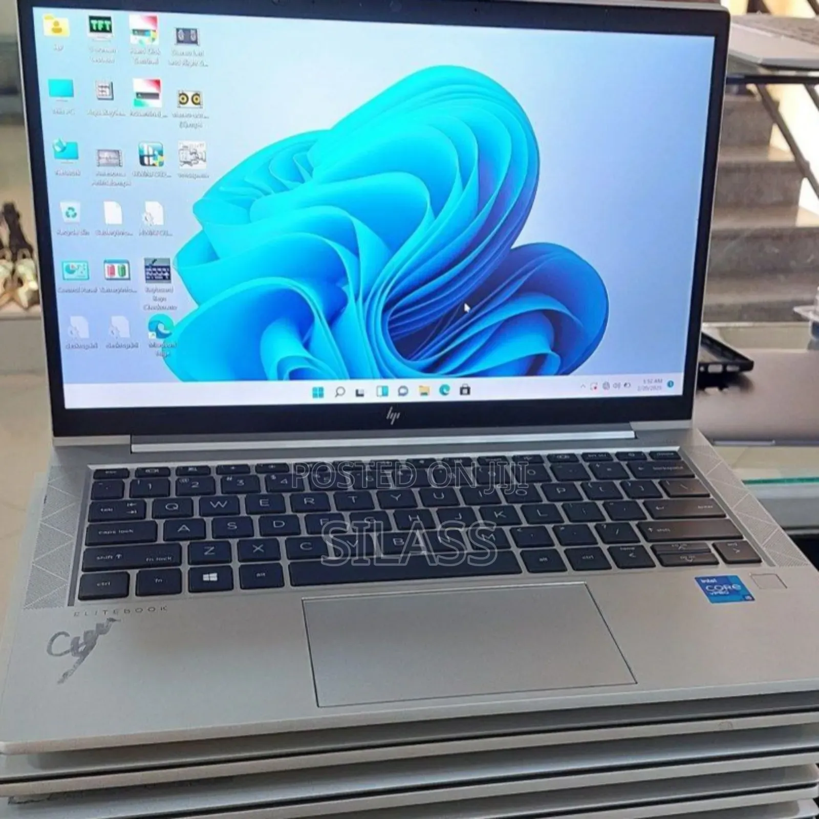 New Laptop HP EliteBook 830 G8 16GB Intel Core I5 SSD 512GB
