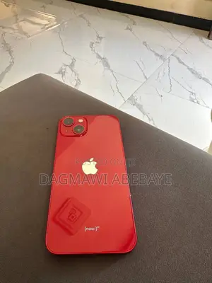 Photo - Apple iPhone 13 128 GB Red