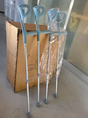 Adjustable Elbow Crutches-Pair
፪曱comfortable Safe to Use