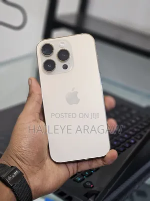 Photo - New Apple iPhone 14 Pro 128 GB Gold