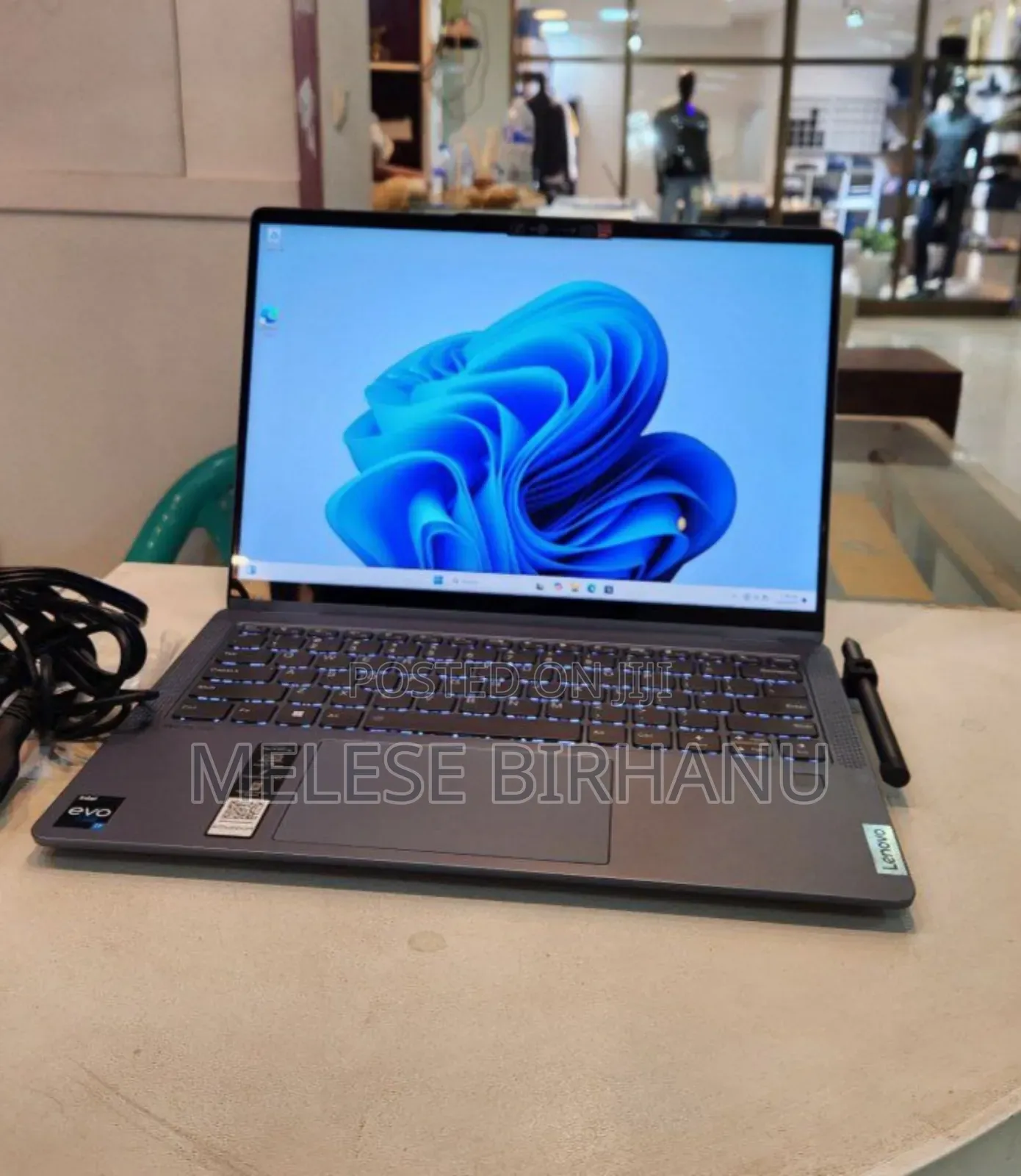 New Laptop Lenovo Yoga 7i 16GB Intel Core I7 SSD 1T