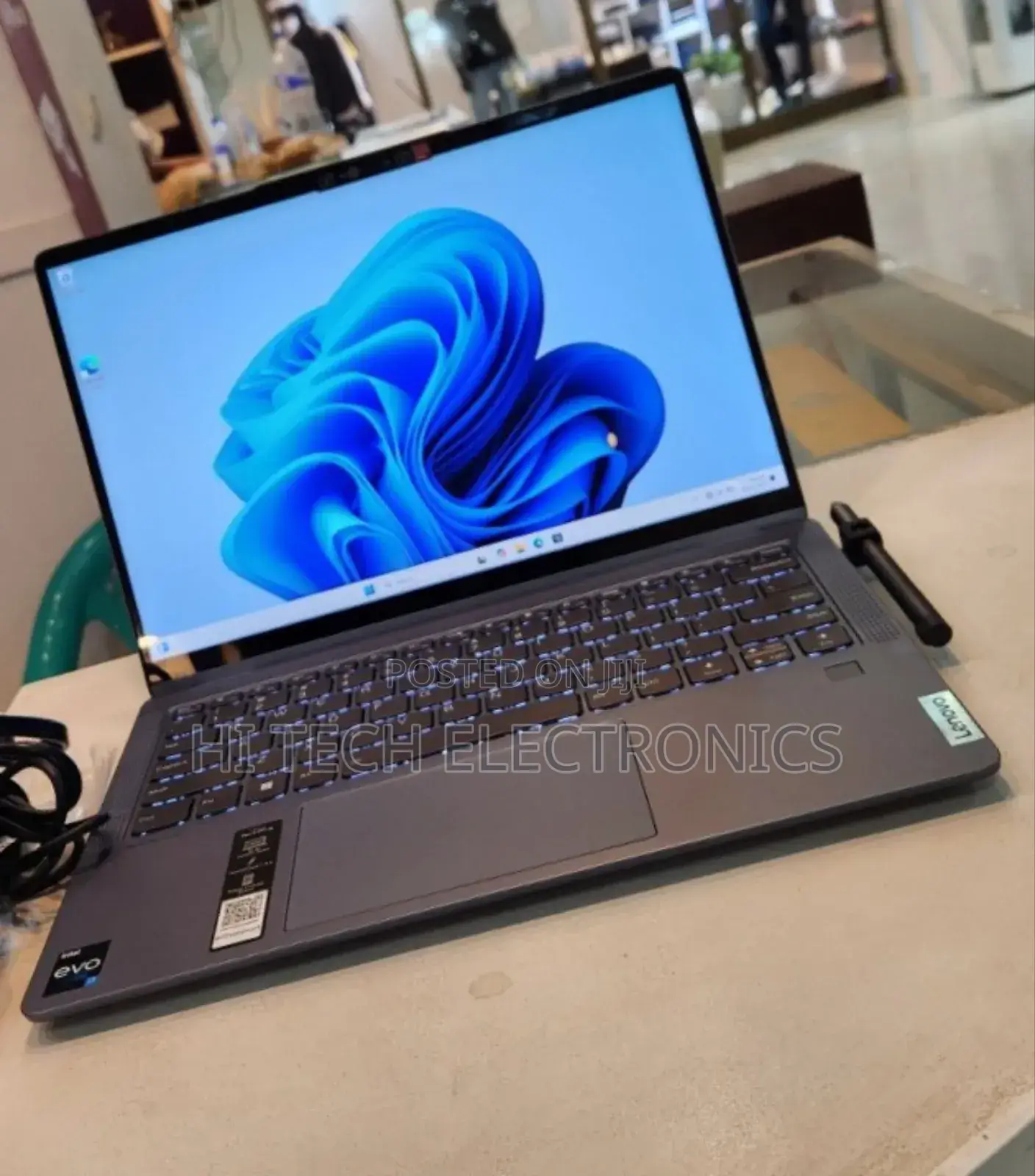 New Laptop Lenovo Yoga 7i 16GB Intel Core I7 SSD 1T