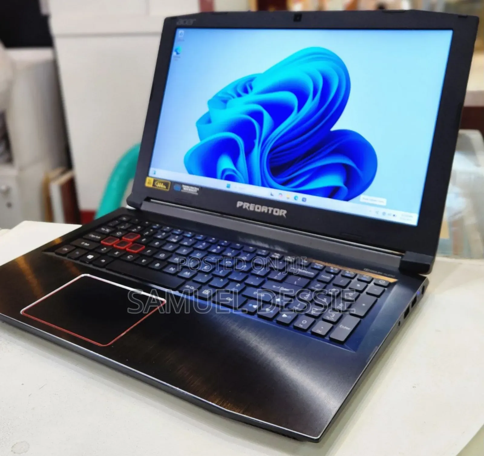 New Laptop Acer Predator Helios 300 16GB Intel Core I7 HDD+SSD 256GB