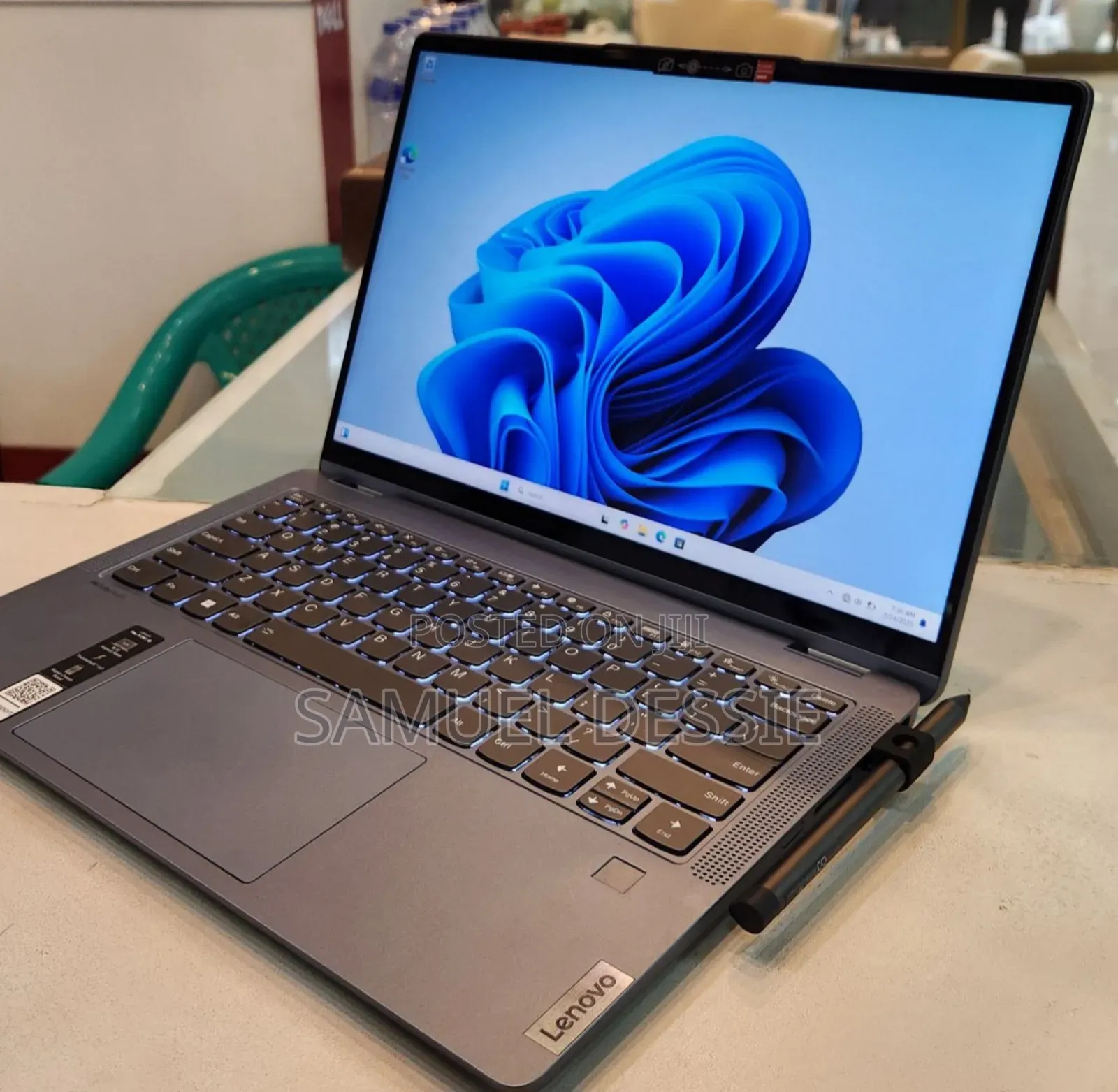 New Laptop Lenovo Yoga 7i 16GB Intel Core I7 SSD 1T