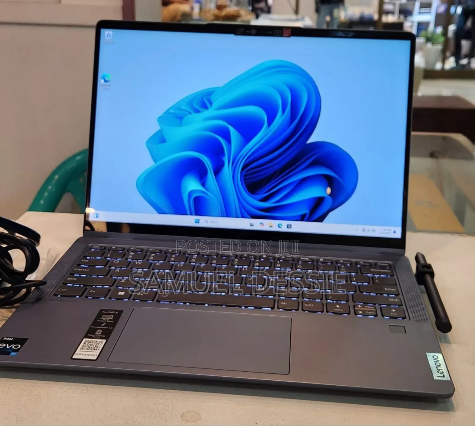 New Laptop Lenovo Yoga 7i 16GB Intel Core I7 SSD 1T