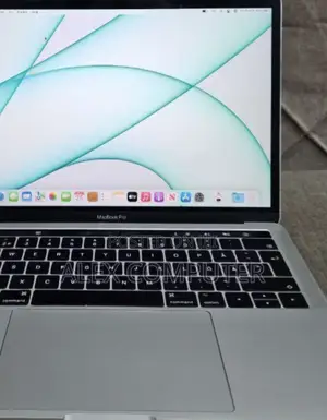 New Laptop Apple MacBook Pro 2020 16GB Intel Core I5 SSD 1T