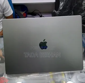 Photo - New Laptop Apple MacBook Pro M1 16GB Intel Core I7 SSD 512GB