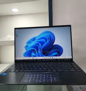 New Laptop Asus ZenBook Flip 14 UX461UN 8GB Intel Core I5 SSD 512GB