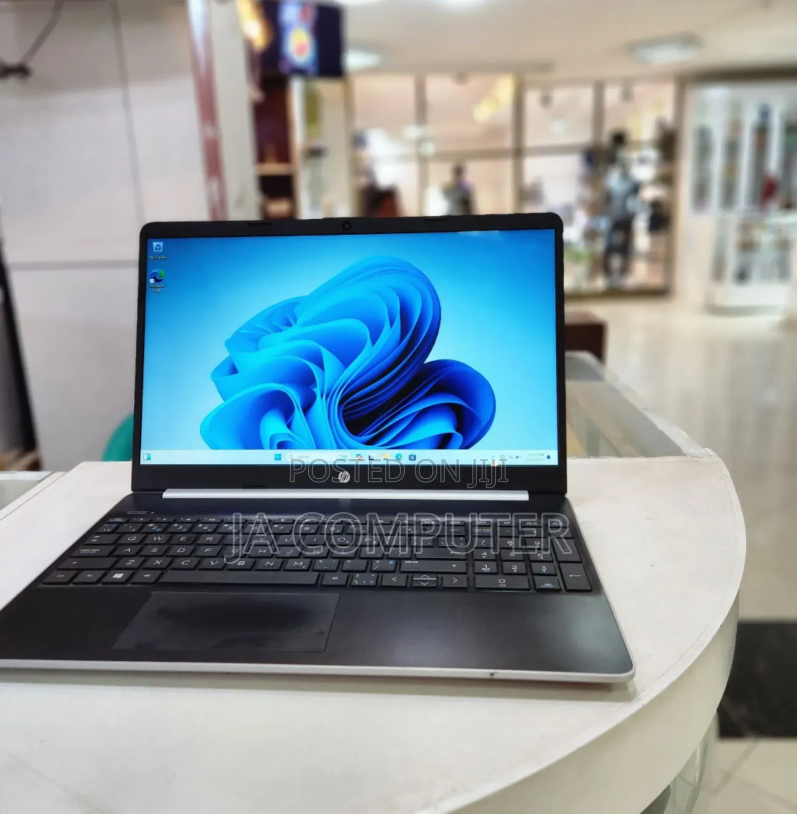 New Laptop HP Stream Notebook 8GB Intel Core I7 SSD 512GB