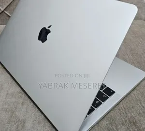 New Laptop Apple MacBook Pro 2020 16GB Intel Core I5 SSD 1T
