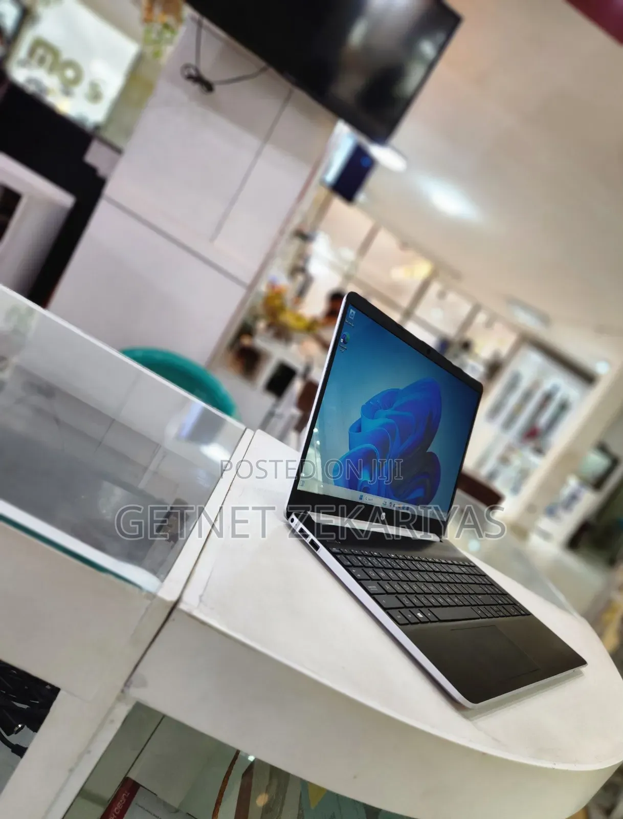 New Laptop HP Stream Notebook 8GB Intel Core I7 SSD 512GB
