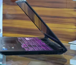 Photo - New Laptop Asus 16GB Intel Core I5 SSD 512GB