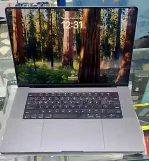 New Laptop Apple MacBook Pro M1 16GB Intel Core I5 SSD 1T