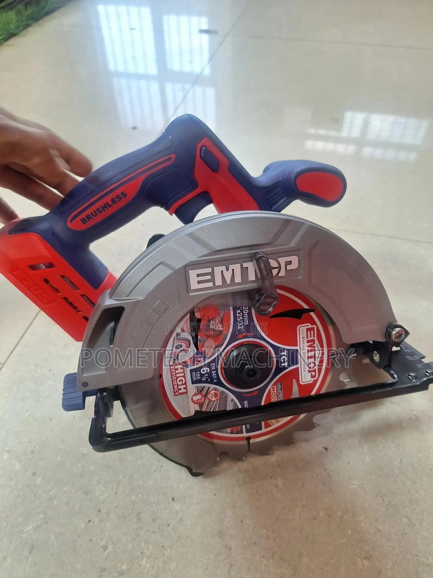 EMTOP Circular Saw Cordless ባትሪ በመጠቀም