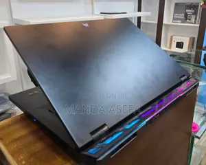 New Laptop Acer Predator Helios 18 PH18-71 16GB Intel Core I7 SSD 1T