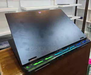 New Laptop Acer Predator Helios 18 PH18-71 16GB Intel Core I7 SSD 1T