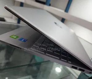 New Laptop HP Stream Notebook 8GB Intel Core I5 SSD 512GB