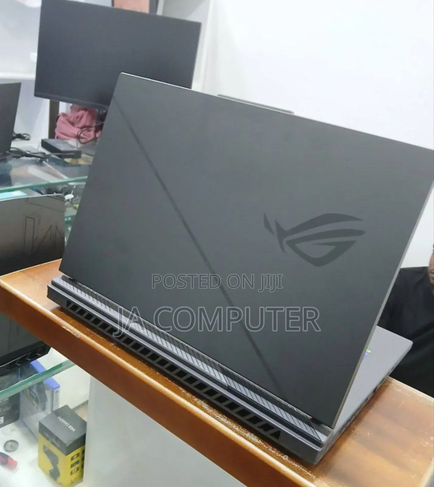 New Laptop Asus ROG Strix G15 32GB Intel Core I9 SSD 1T