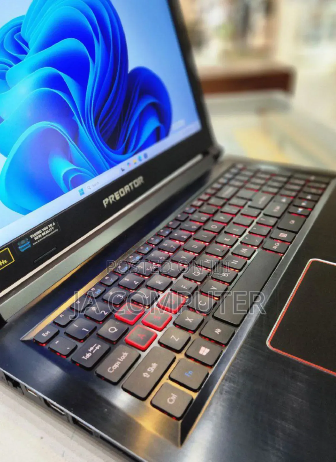 New Acer Predator Helios 300 16GB Intel Core I7 SSHD (Hybrid) 1.5T