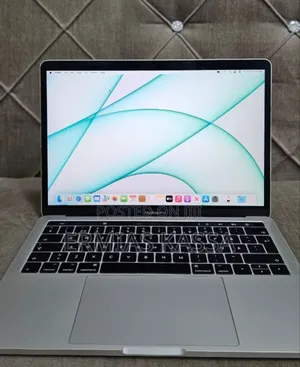 New Laptop Apple MacBook Pro 2020 16GB Intel Core I5 SSD 1T