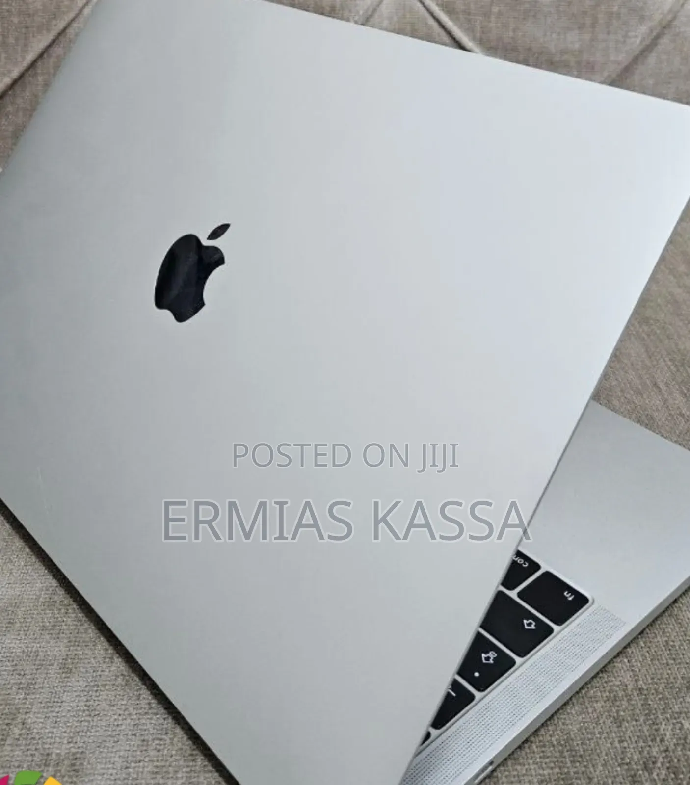 New Laptop Apple MacBook Pro 2020 16GB Intel Core I5 SSD 1T