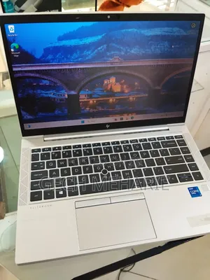 New Laptop HP EliteBook 840 G8 16GB Intel Core I7 SSD 512GB