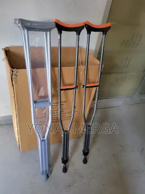 Photo - Aluminum Auxiliary Crutches፵羿walking on Crutches Stock