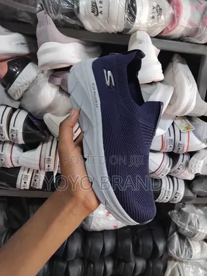 Photo - Skechers Orginal Fashion Shoes