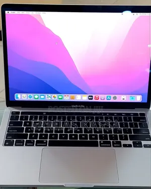 Photo - New Laptop Apple MacBook Pro M1 8GB Apple M1 Pro SSD 512GB