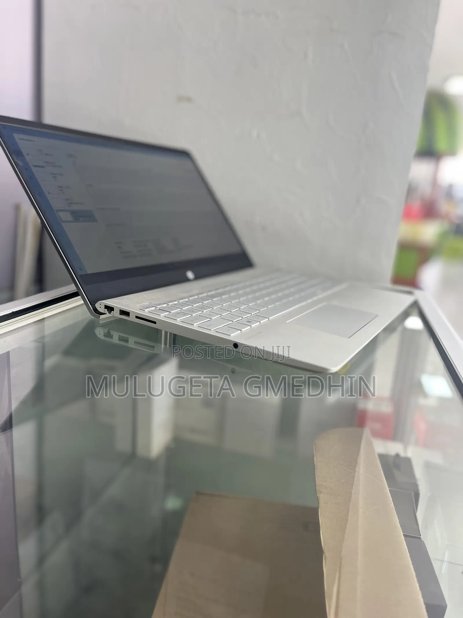 New Laptop HP Pavilion 15 8GB Intel Core I5 HDD+SSD 750GB