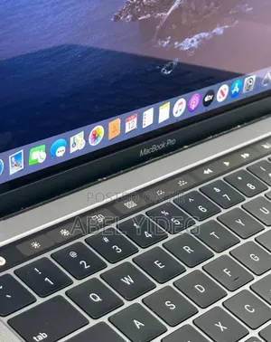 New Laptop Apple MacBook Pro 2019 8GB Intel Core I5 SSD 128GB