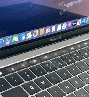 New Laptop Apple MacBook 8GB Intel Core I5 SSD 128GB