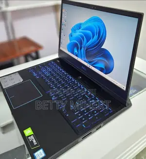 Laptop Dell Latitude 5590 16GB Intel Core I7 SSD 512GB