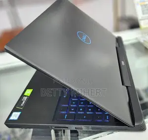 Laptop Dell Latitude 5590 16GB Intel Core I7 SSD 512GB