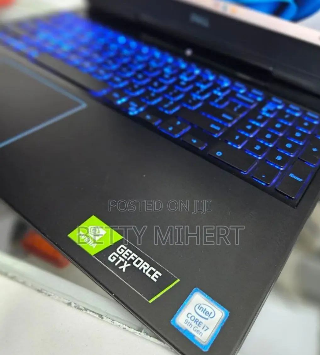 Laptop Dell Latitude 5590 16GB Intel Core I7 SSD 512GB