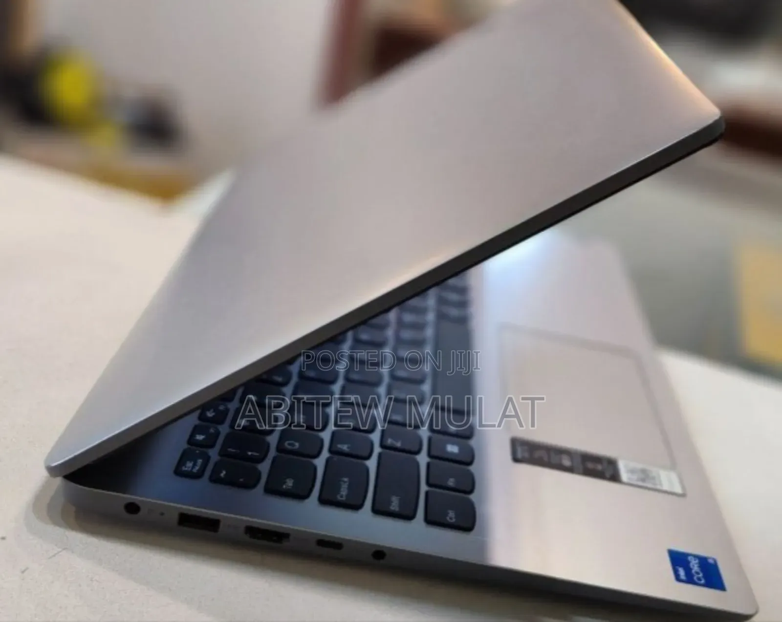 New Laptop Lenovo Ideapad 3 8GB Intel Core I5 SSD 512GB