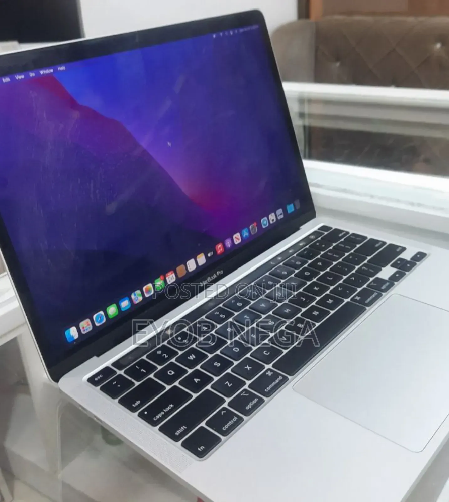 New Laptop Apple MacBook Pro 2020 16GB Intel Core I5 SSD 1T
