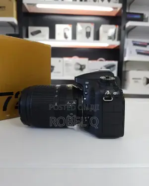 Nikon D7200 Cmos
