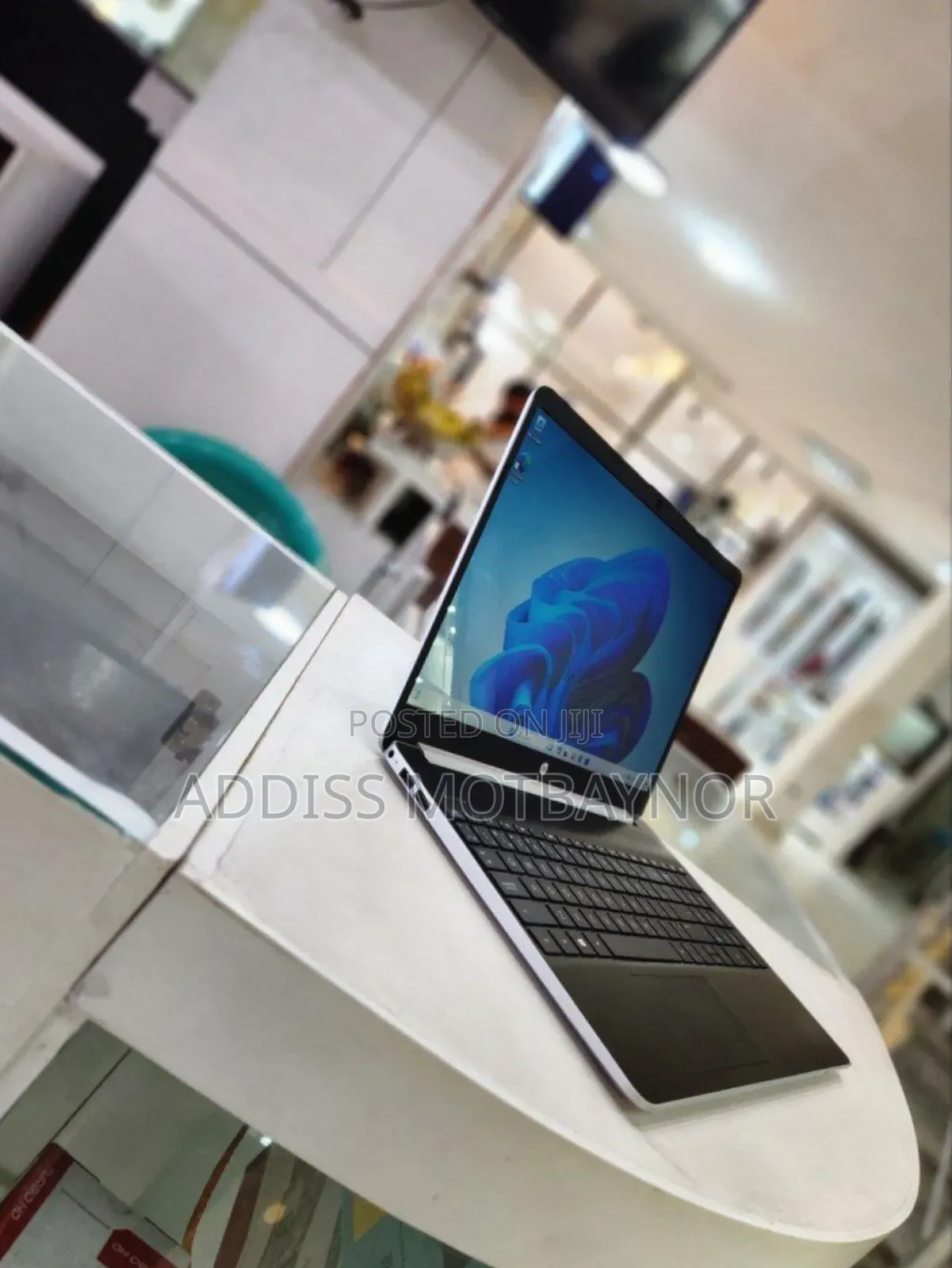 New Laptop HP Stream Notebook 8GB Intel Core I7 SSD 512GB