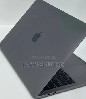 New Laptop Apple MacBook Pro 2019 8GB Intel Core I5 SSD 128GB
