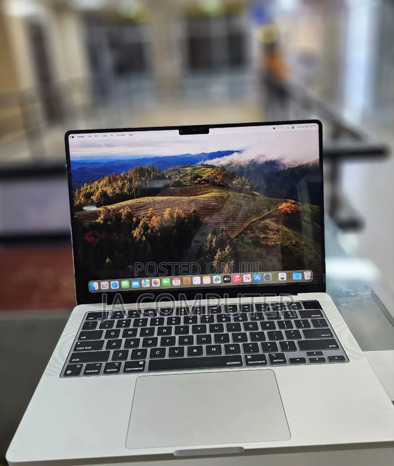 New Apple MacBook Pro 2023 M3 14-Inch 8GB Apple M3 Pro SSD 512GB