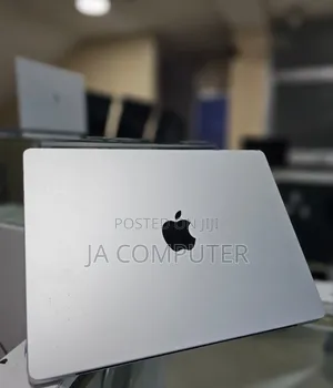 New Apple MacBook Pro 2023 M3 14-Inch 8GB Apple M3 Pro SSD 512GB