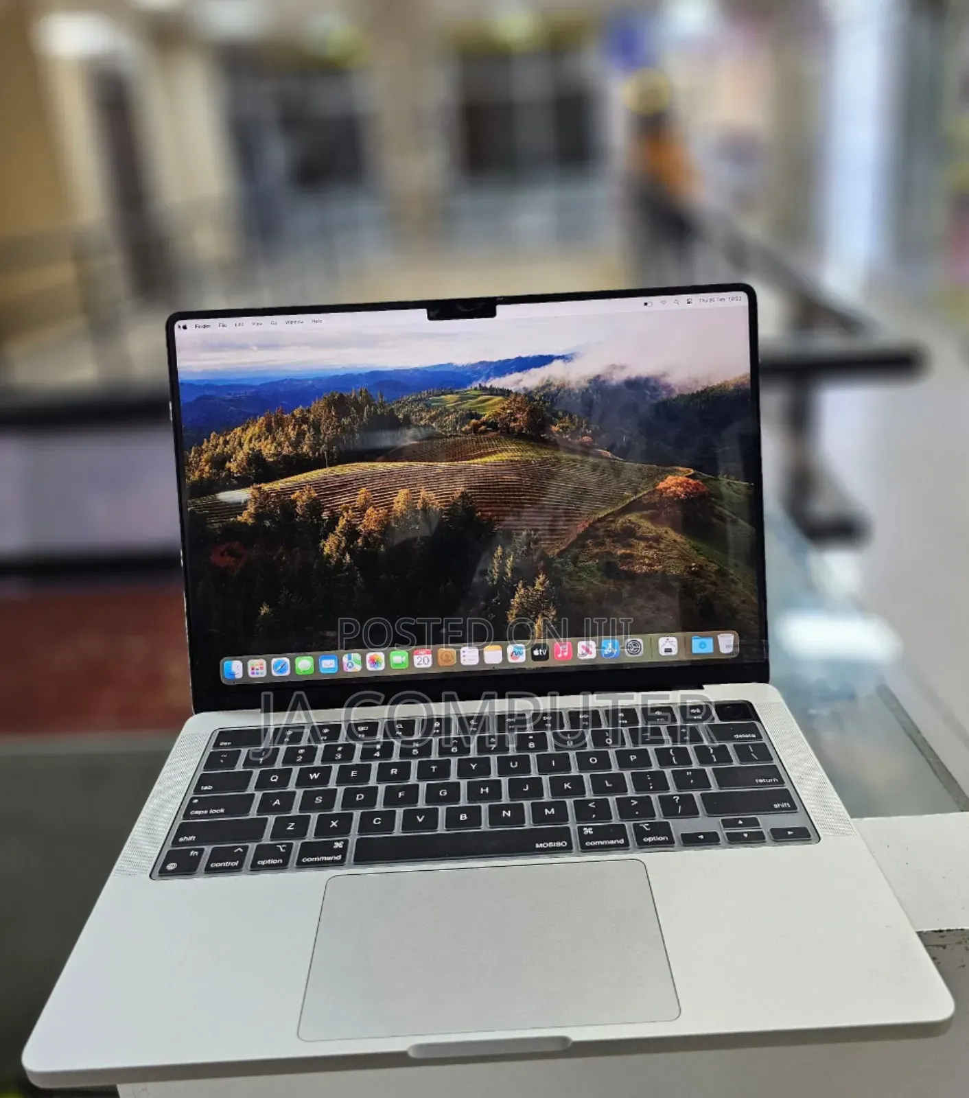 New Apple MacBook Pro 2023 M3 14-Inch 8GB Apple M3 Pro SSD 512GB