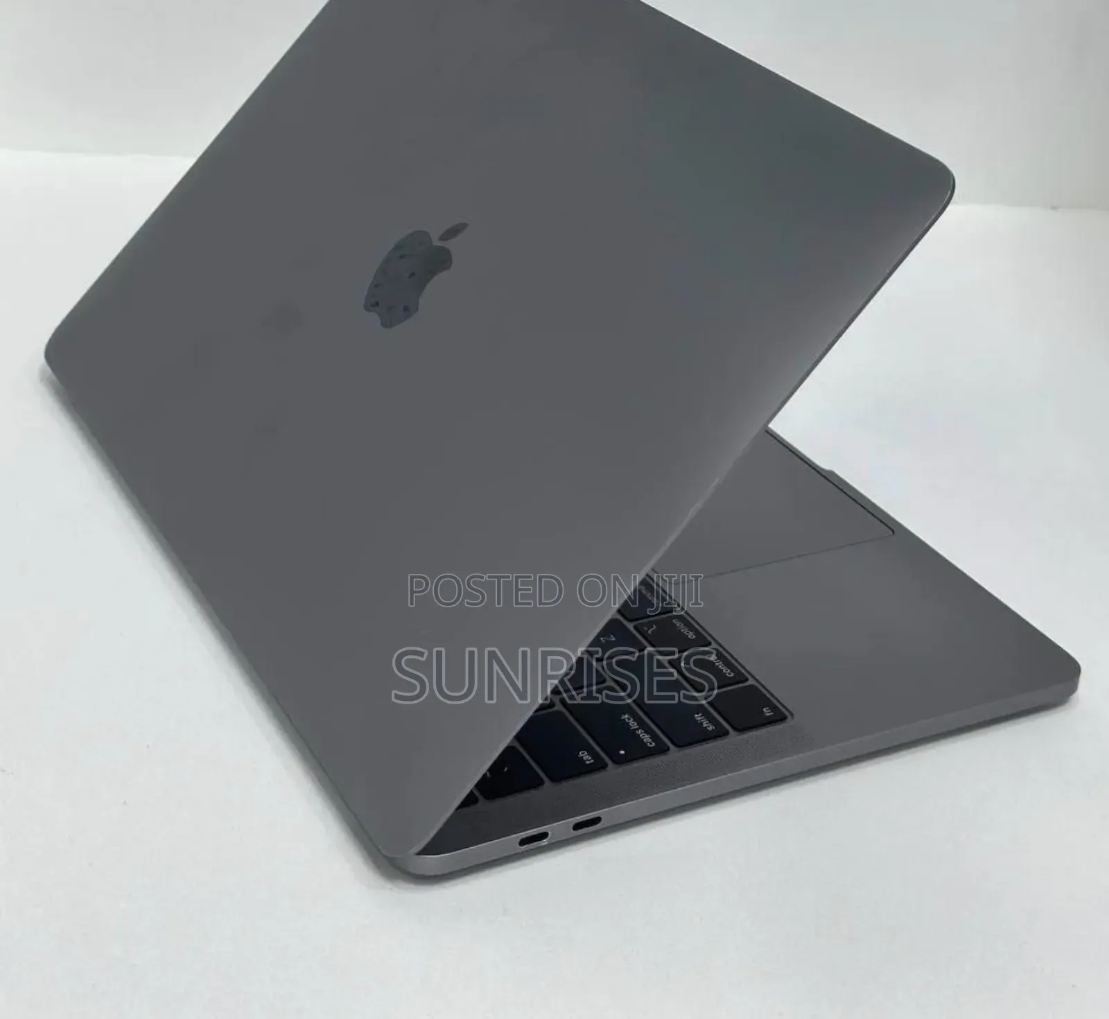 New Laptop Apple MacBook Pro 2019 8GB Intel Core I5 SSD 256GB