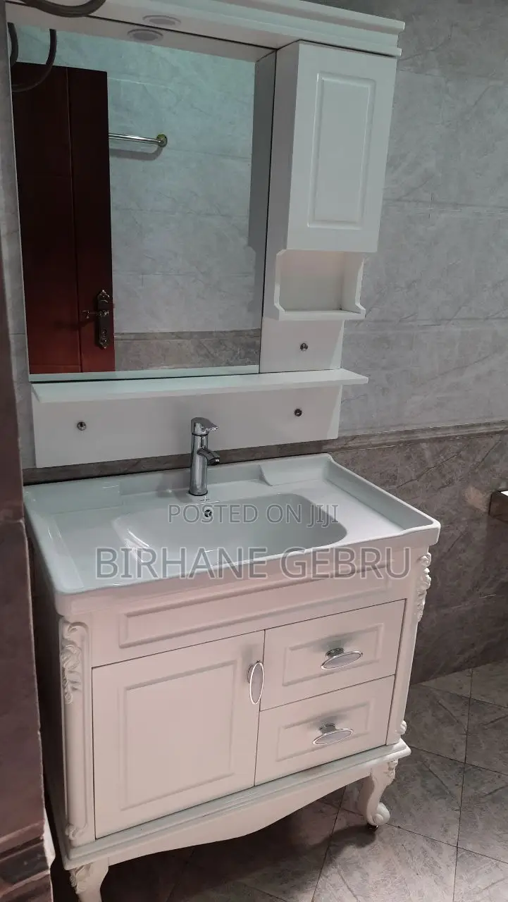 3bedroom Luxuru Apartiment for Rent