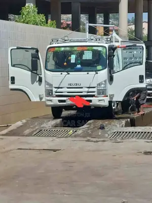 Isuzu. Obama. 2021model.