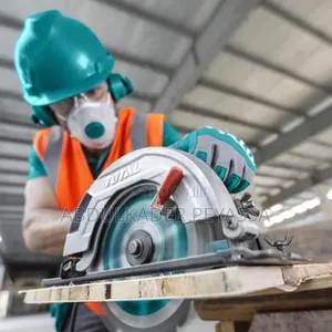 Photo - Circular Saw 2200 Watt