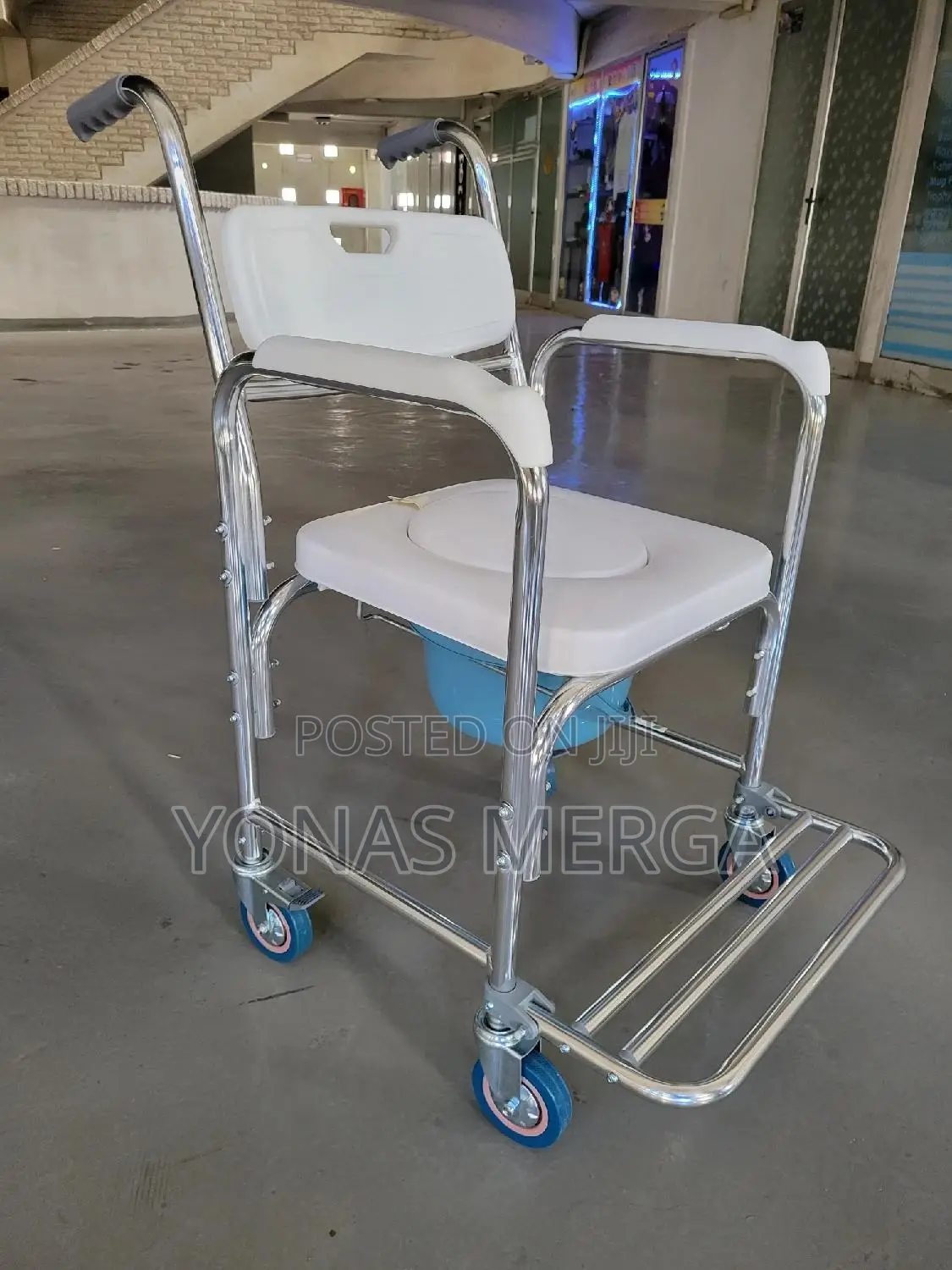 Toilet Incorporated in Aluminum፪團toilet Chairㄚ፮popo Chair