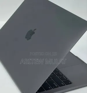 New Laptop Apple MacBook Pro 2019 8GB Intel Core I5 SSD 128GB
