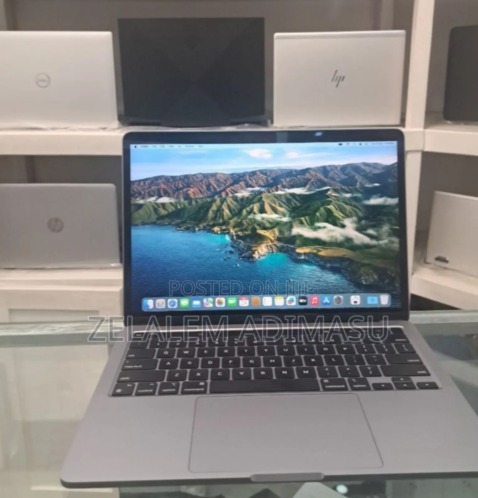 New Laptop Apple MacBook Pro 2020 M1 8GB Apple M1 Pro SSD 256GB
